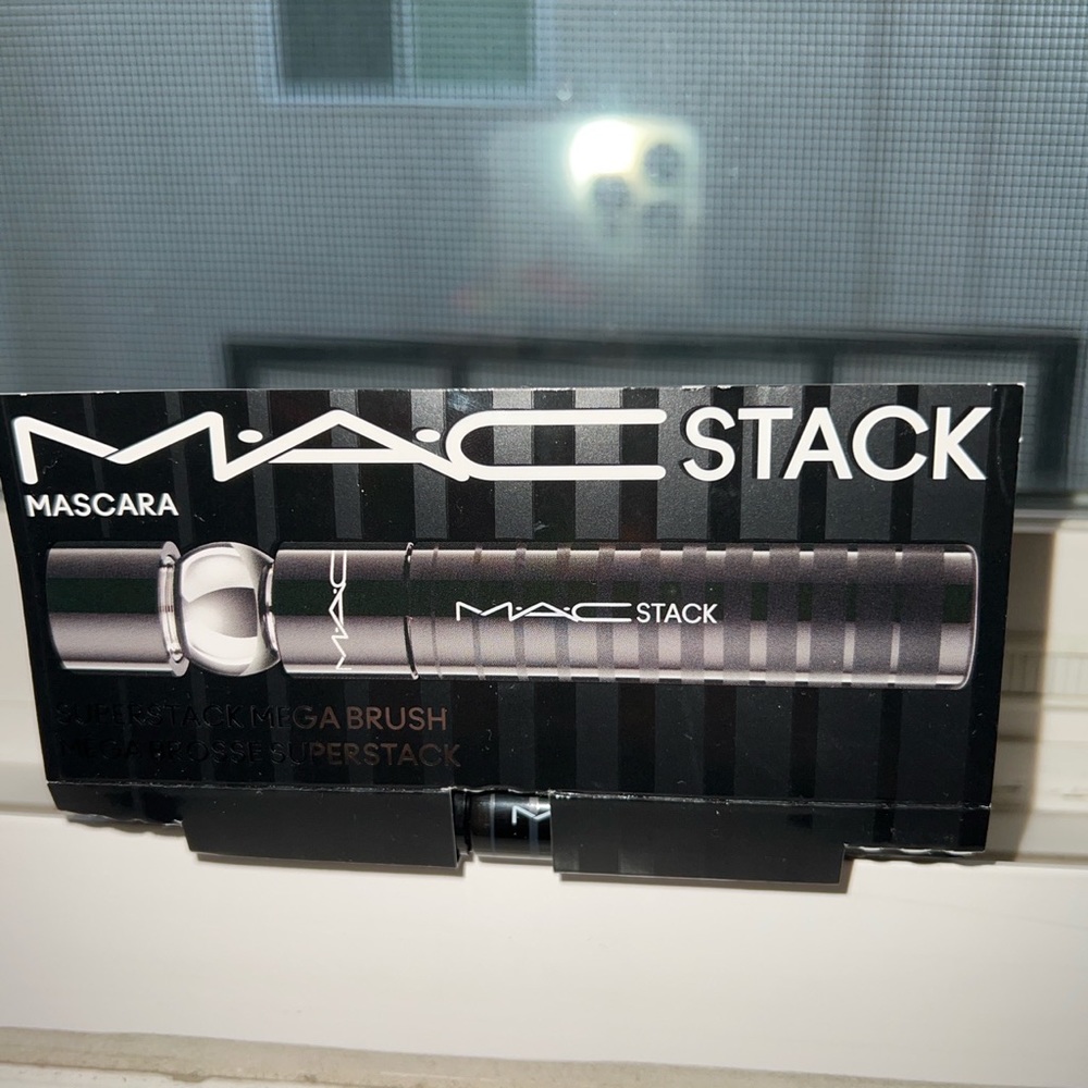 Mac stack mascara - Picture 2 of 3